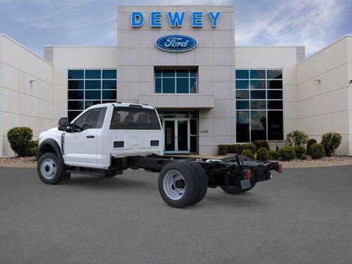 Oxford White 2026 Ford F-450 DRW