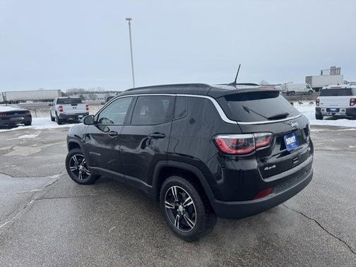 2019 Jeep Compass LATITUDE