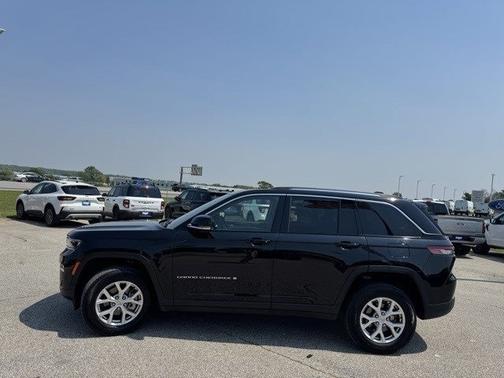2022 Jeep Grand Cherokee LIMITED