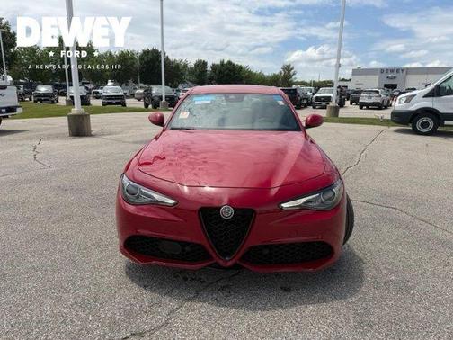 Alfa Rosso 2022 Alfa Romeo Giulia Sprint