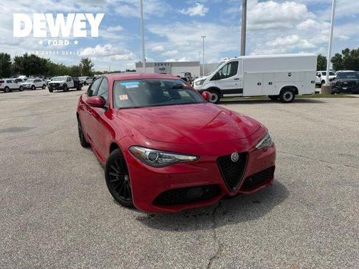 Alfa Rosso 2022 Alfa Romeo Giulia Sprint