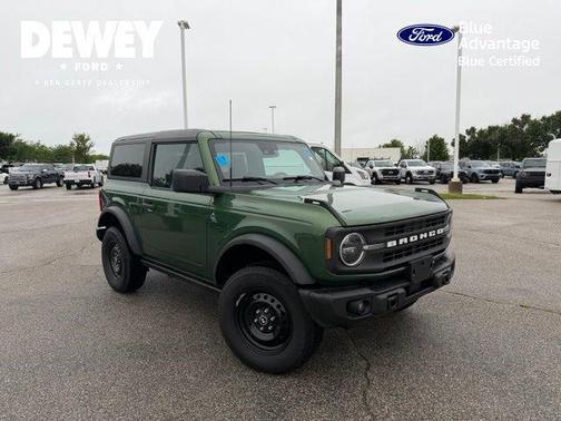 Green Metallic 2022 Ford Bronco Black Diamond