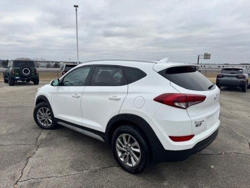 2018 Hyundai TUCSON SEL