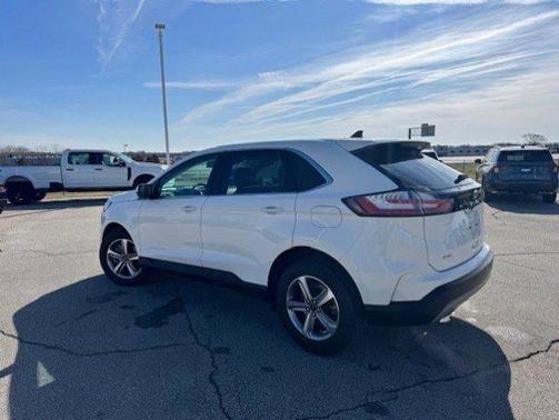 STAR WHITE 2024 Ford Edge SEL