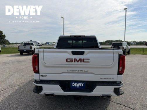 White Frost Tri-Coat 2025 GMC Sierra 1500 DENALI