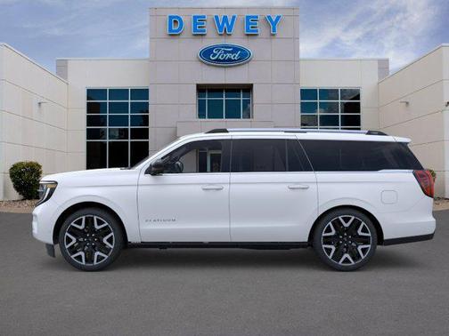 Star White Metallic Tri-Coat 2026 Ford Expedition Max Platinum