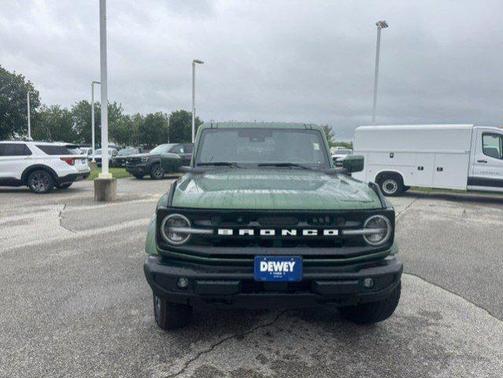 Green Metallic 2025 Ford Bronco Outer Banks