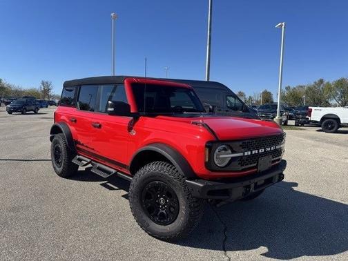 2024 Ford Bronco WILDTRAK