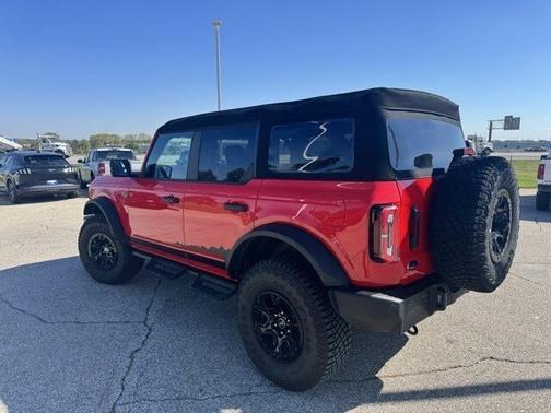2024 Ford Bronco WILDTRAK