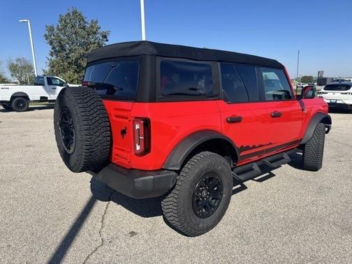 2024 Ford Bronco WILDTRAK