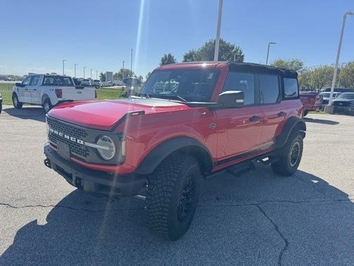 2024 Ford Bronco WILDTRAK