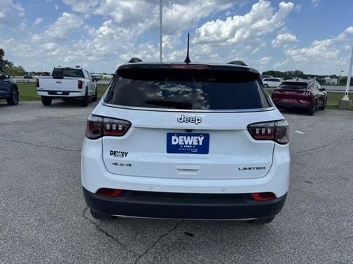 2023 Jeep Compass LIMITED