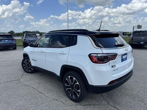 2023 Jeep Compass LIMITED