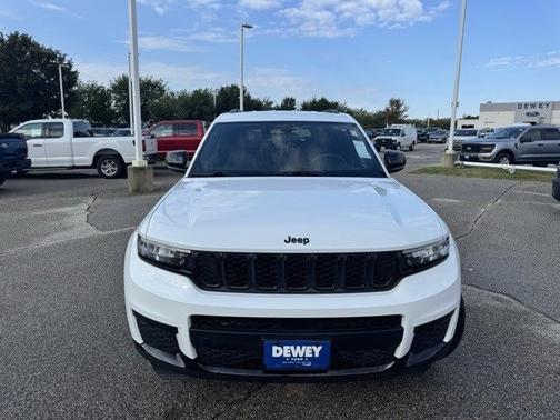2024 Jeep Grand Cherokee LAREDO