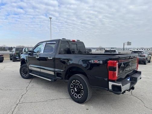 2023 Ford F-250 LARIAT