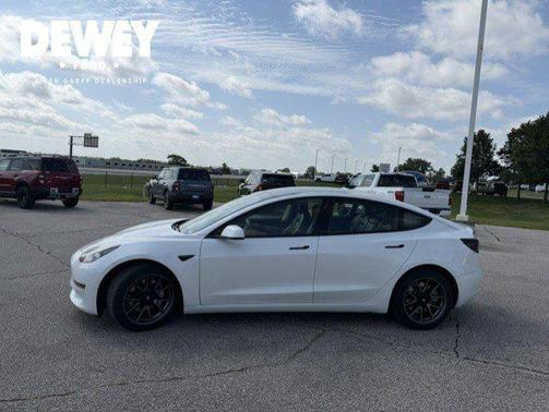 White 2021 Tesla Model 3 Long Range