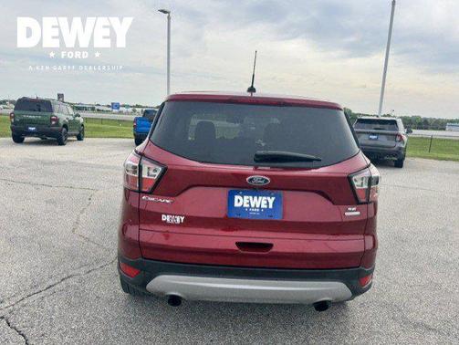 Ruby Red Metallic 2017 Ford Escape SE