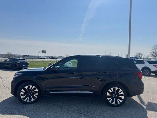 Black Metallic 2025 Ford Explorer Platinum