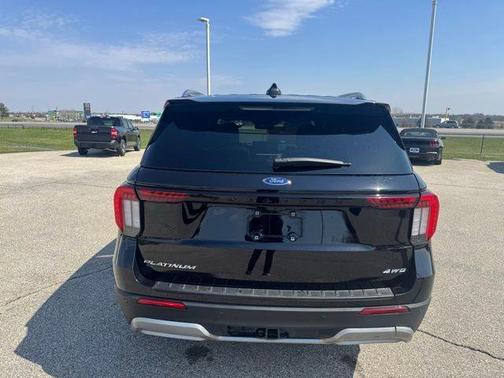 Black Metallic 2025 Ford Explorer Platinum