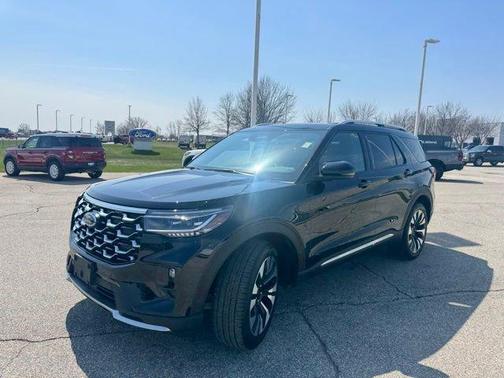 Black Metallic 2025 Ford Explorer Platinum