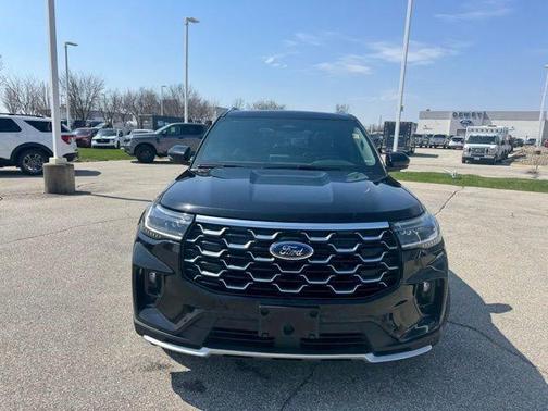 Black Metallic 2025 Ford Explorer Platinum