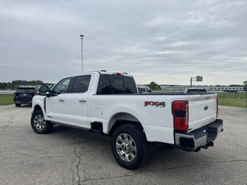 OXFORD WHITE 2023 Ford F-350 LARIAT SUPER DUTY