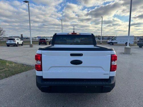 OXFORD WHITE 2024 Ford Maverick XLT