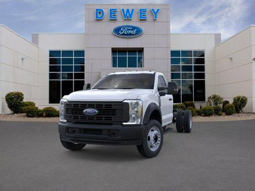 Oxford White 2026 Ford F-450 DRW