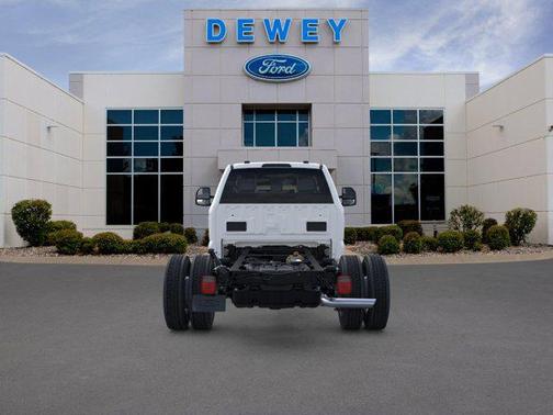 Oxford White 2026 Ford F-450 DRW