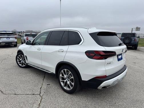 2025 BMW X5 XDRIVE50E