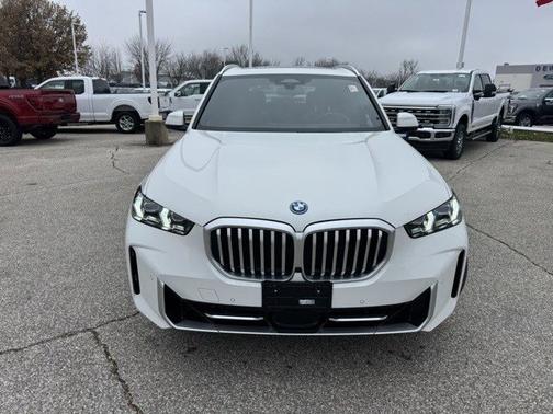 2025 BMW X5 XDRIVE50E