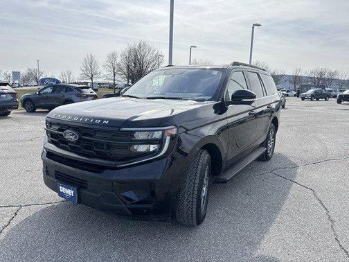 Black Metallic 2025 Ford Expedition Active