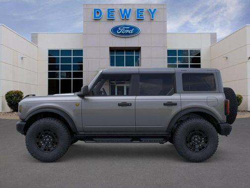 Carbonized Gray Metallic 2026 Ford Bronco Badlands