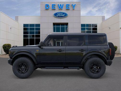 Shadow Black 2026 Ford Bronco Badlands