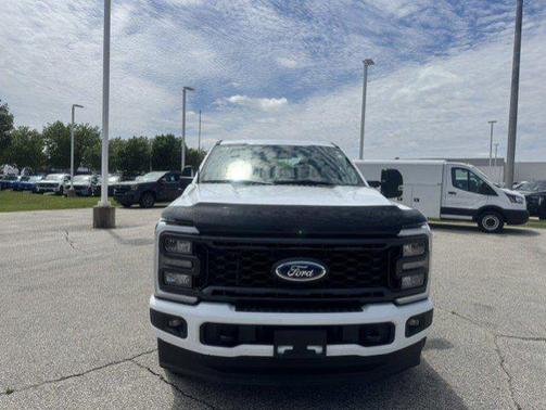 Oxford White 2023 Ford F-250 XL