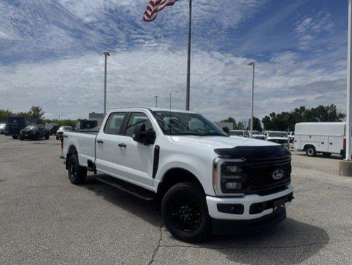 Oxford White 2023 Ford F-250 XL