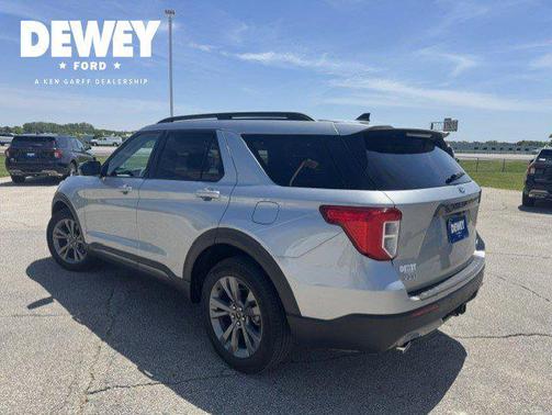 Silver Metallic 2023 Ford Explorer XLT