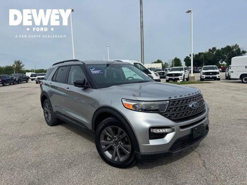 Silver Metallic 2023 Ford Explorer XLT