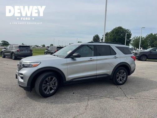 Silver Metallic 2023 Ford Explorer XLT