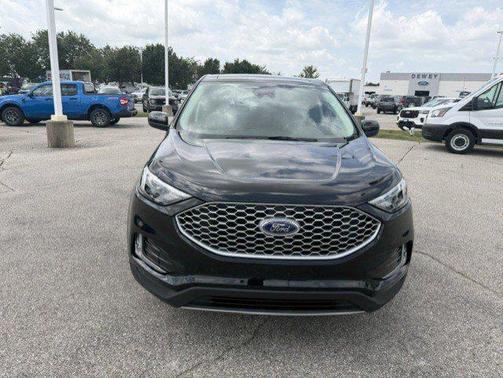 Black Metallic 2024 Ford Edge SEL