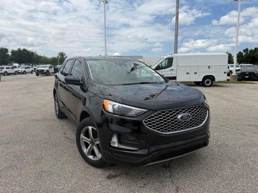 Black Metallic 2024 Ford Edge SEL