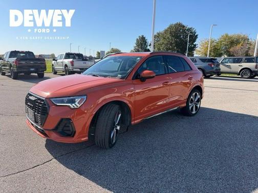 Pulse Orange 2022 Audi Q3 45 S LINE QUATTRO PREMIUM
