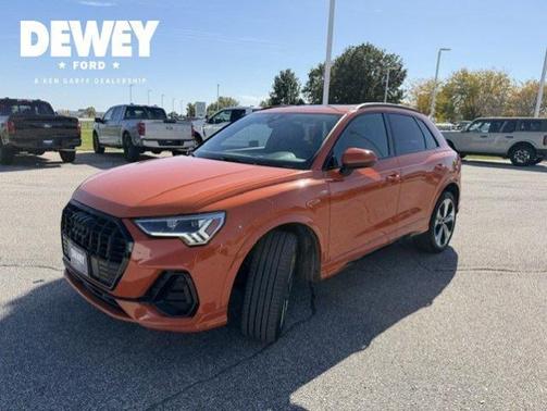 Pulse Orange 2022 Audi Q3 45 S LINE QUATTRO PREMIUM