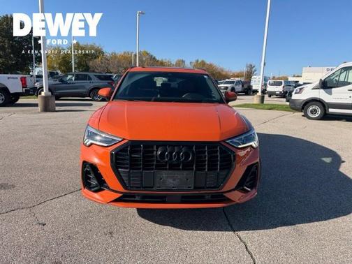 Pulse Orange 2022 Audi Q3 45 S LINE QUATTRO PREMIUM