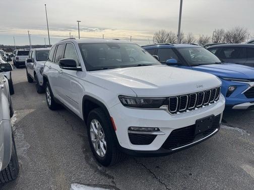 Bright White Clearcoat 2023 Jeep Grand Cherokee LIMITED SUV
