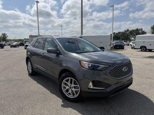 Gray Metallic 2023 Ford Edge SEL