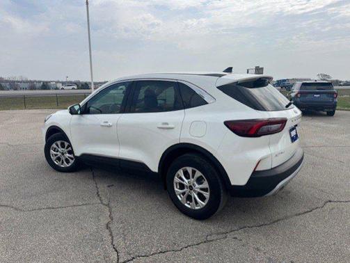 White Metallic 2023 Ford Escape Active
