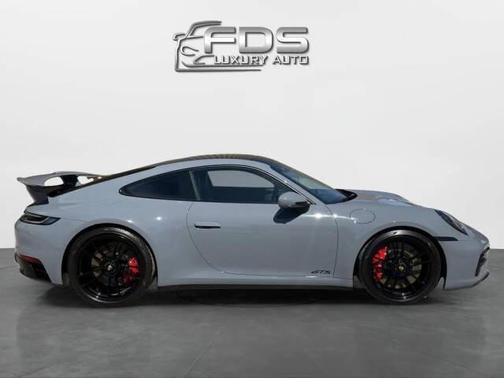 2024 Porsche 911 Carrera GTS