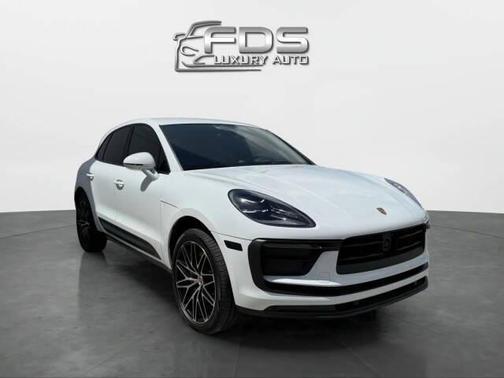 2024 Porsche Macan Base