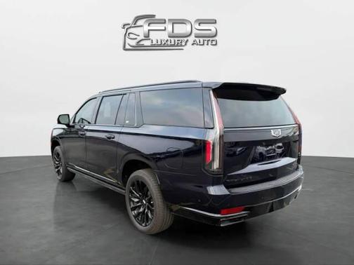 2023 Cadillac Escalade ESV Sport Platinum